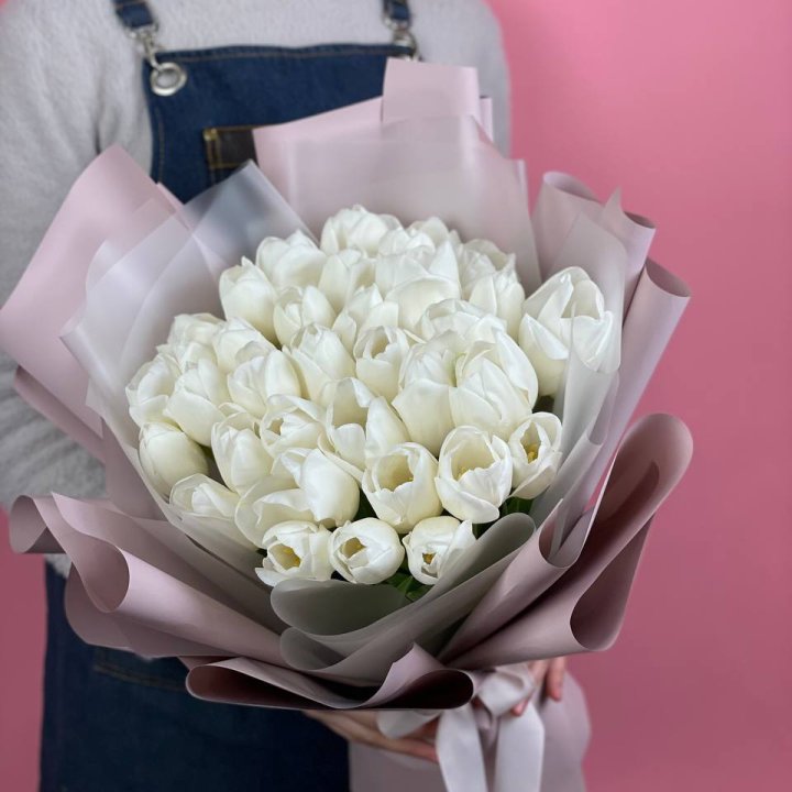 Букет белых тюльпанов "Пур-пур" в Братске
