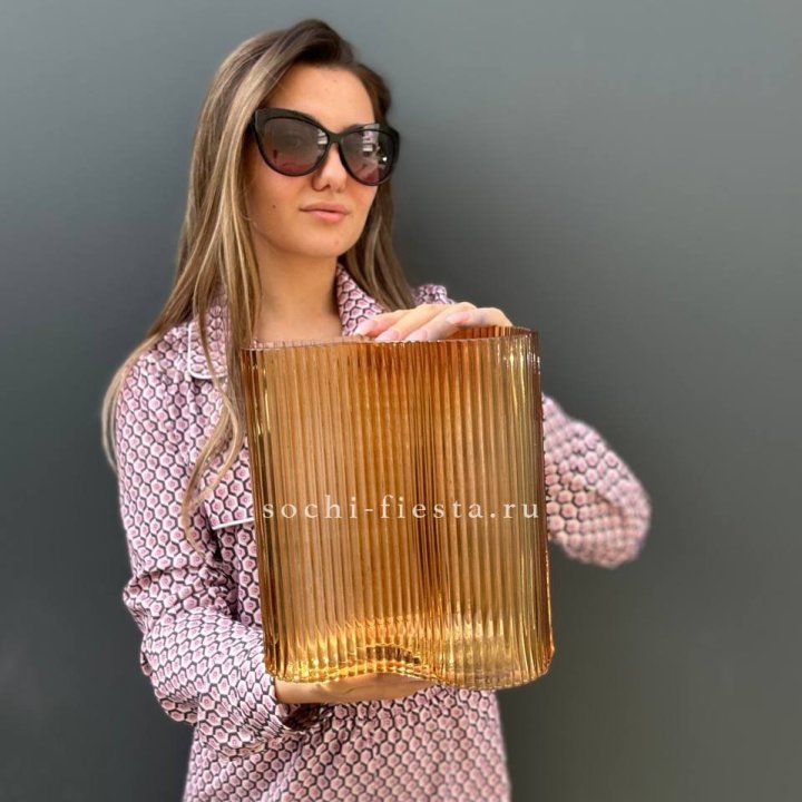 Стеклянная ваза №7 в Братске